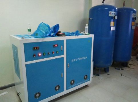 点击查看详细信息<br>标题：云南永胜客户定制的医用分子筛制氧设备 阅读次数：3719